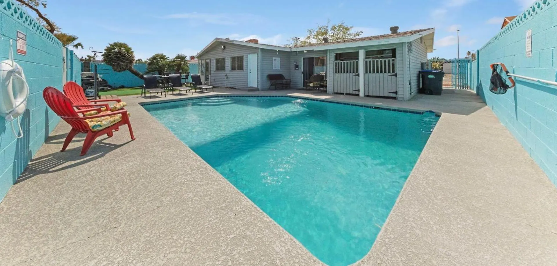 Dom wakacyjny Vegas Getaway: Central 1 Story, Private Pool, Game Room Las Vegas