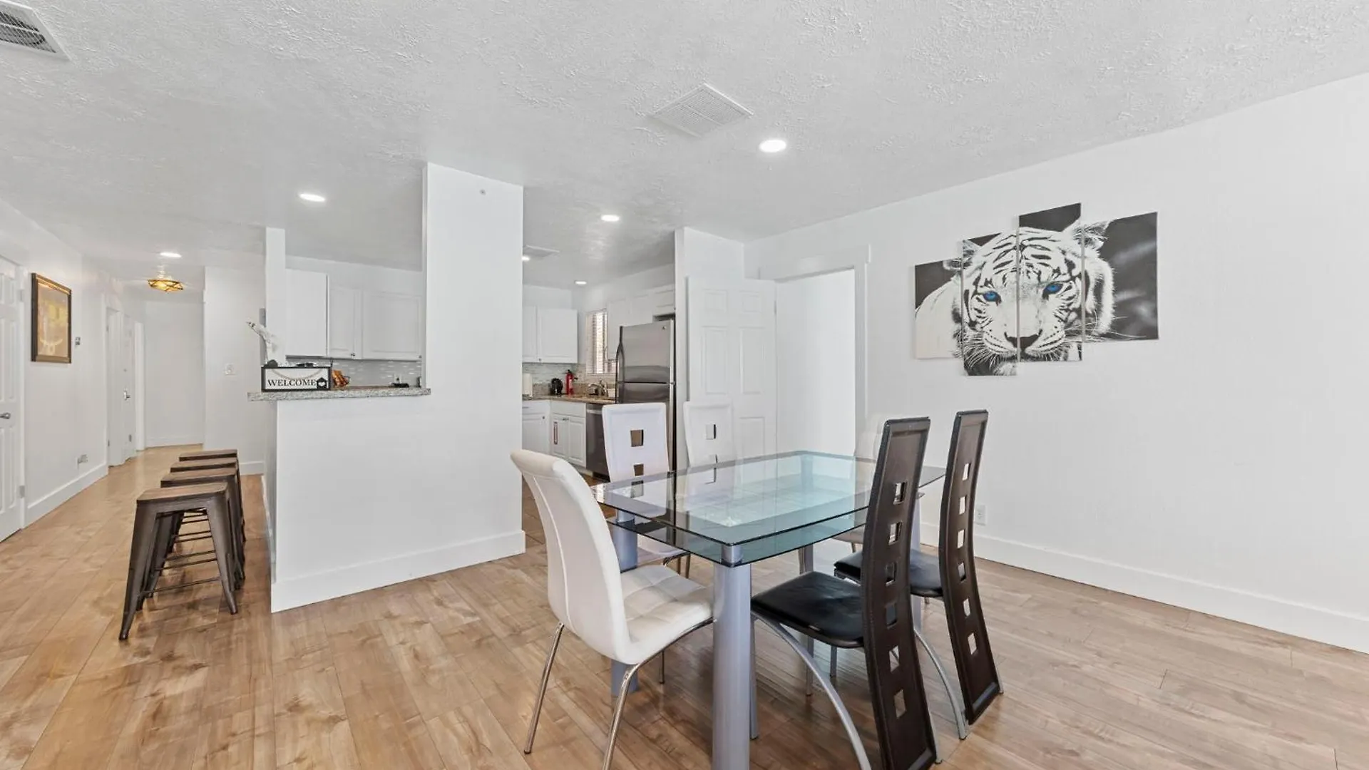 Dom wakacyjny Vegas Getaway: Central 1 Story, Private Pool, Game Room Las Vegas