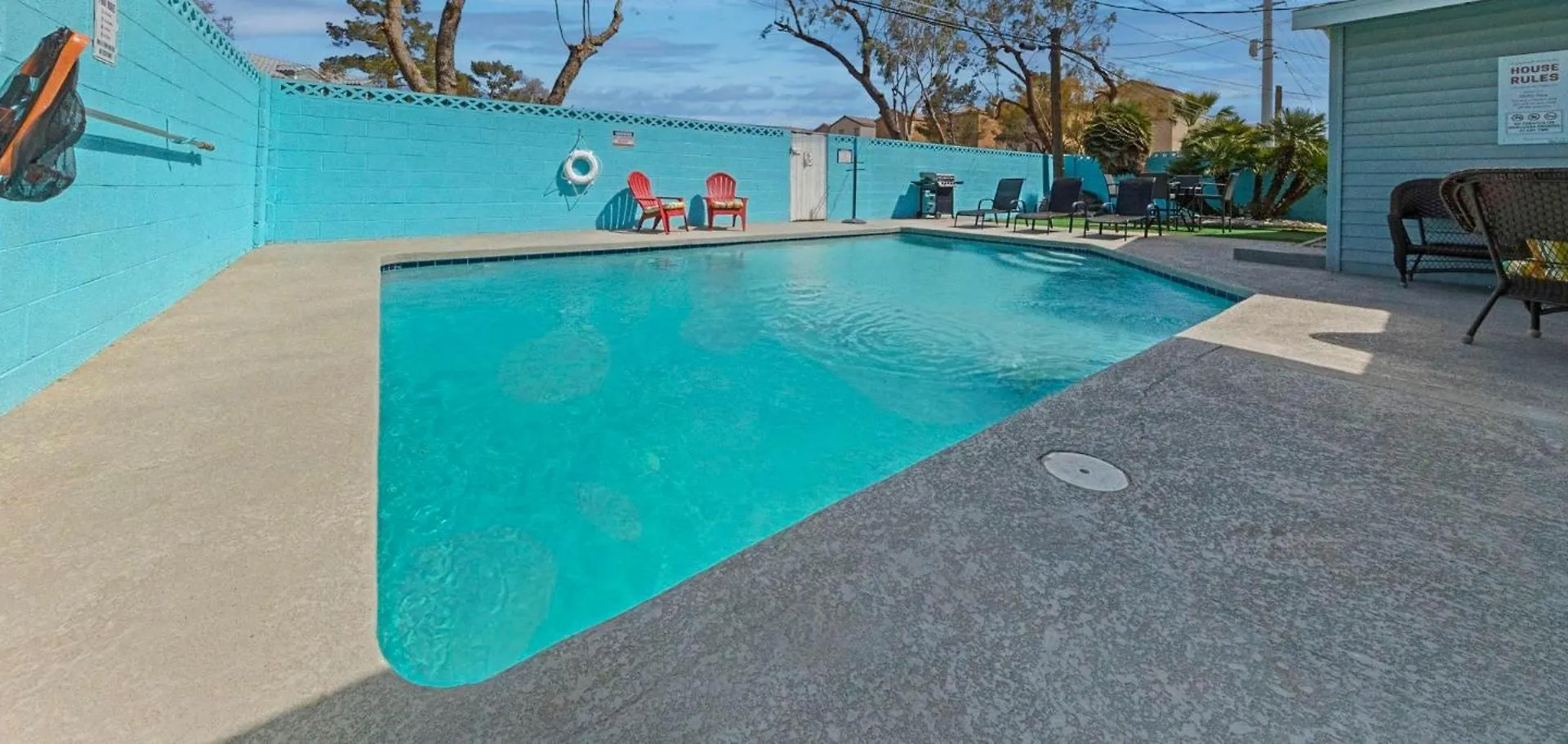 Dom wakacyjny Vegas Getaway: Central 1 Story, Private Pool, Game Room Las Vegas Stany Zjednoczone Ameryki