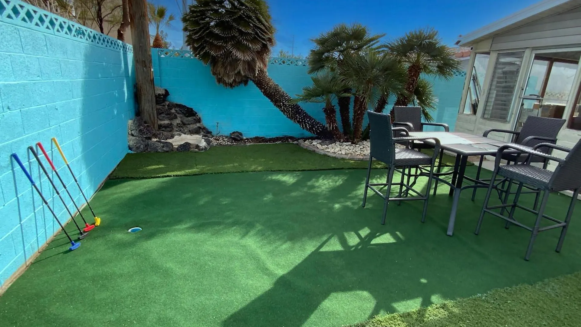 Dom wakacyjny Vegas Getaway: Central 1 Story, Private Pool, Game Room Las Vegas